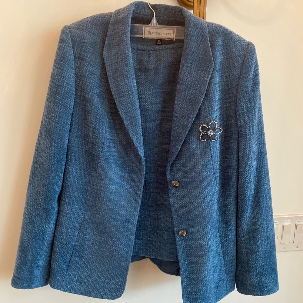 Travis Ayers, Size 8, Blue Skirt Suit, 100% Acrylic, 2 Silver Buttons & 1 pin
